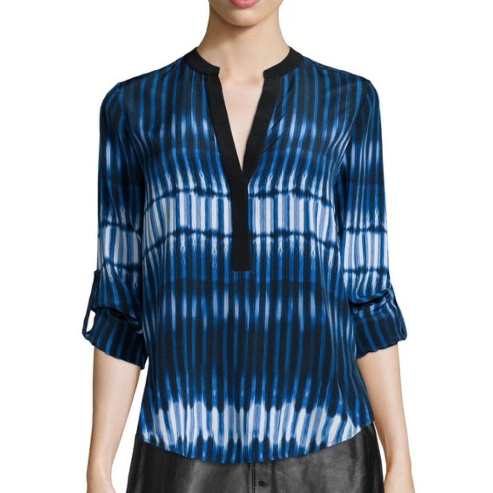 Vince Tie Dye Blue Silk Popover Blouse Size 0 EUC - Picture 2 of 13